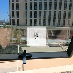 Spacious luxurious lush partition studio apartment with kitchen appliances full privacy