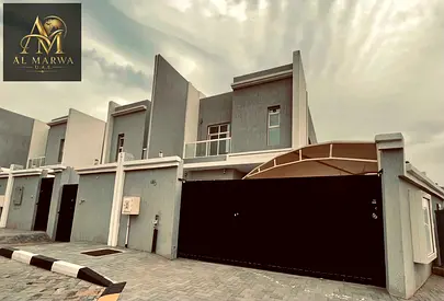 Limited offer luxurious villa with amazing layout