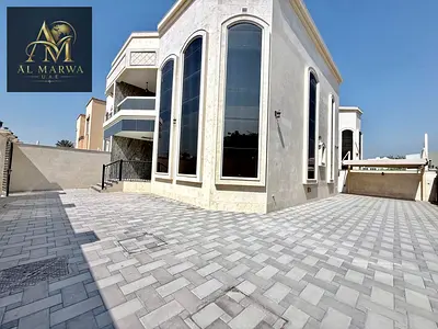 Huge 3 Master Bedroom's with Big Open yard Area