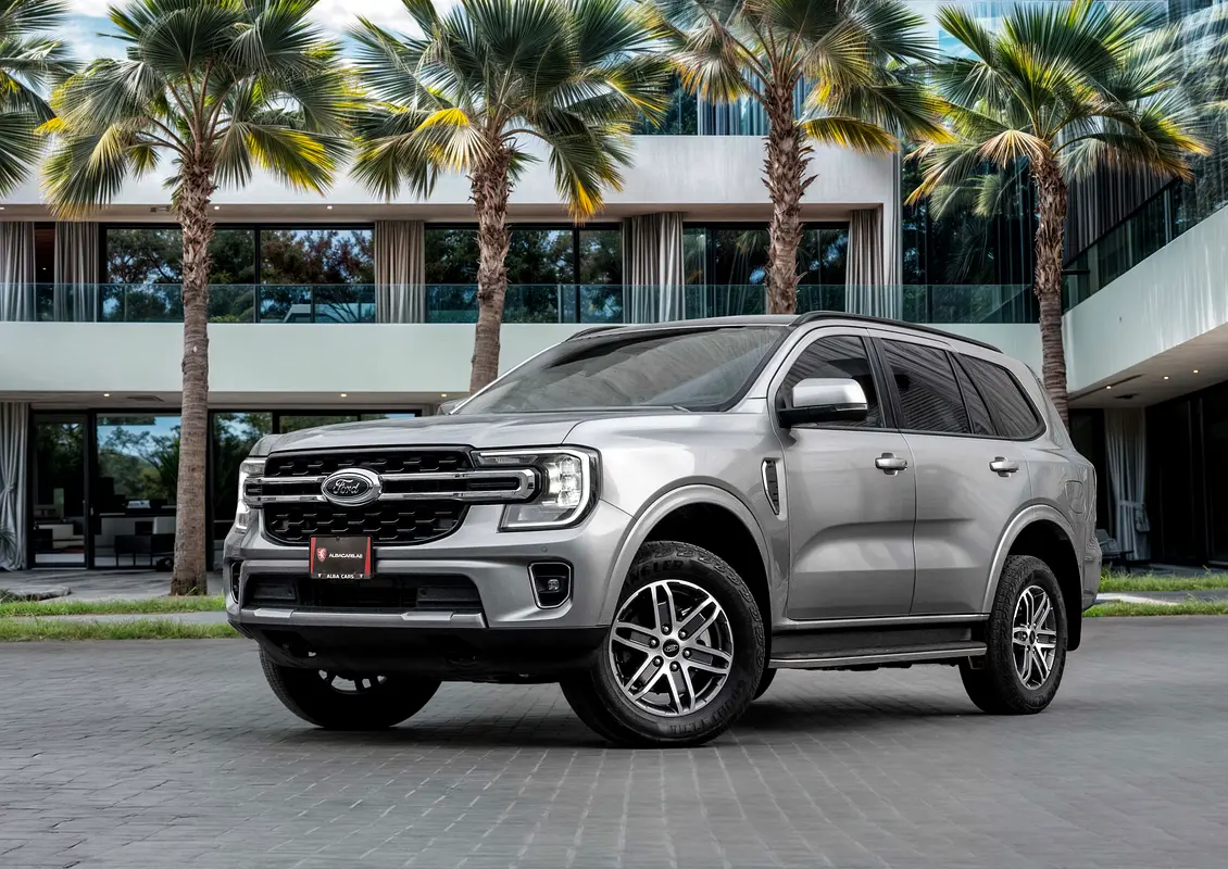 Ford Everest 2024 — photo 1 of 15