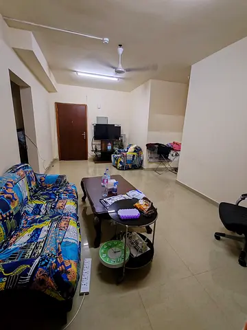 1bhk sharing available with single executive bachelor