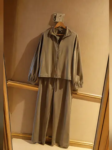 Olive Green Two-Piece Lounge Set — Size L (Good Condition)
