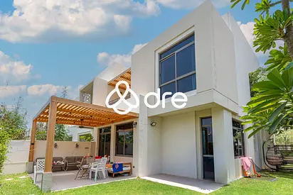 Upgraded Corner Unit | Within Pool N Park Vicinity