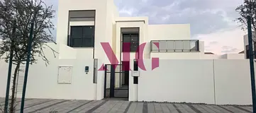 Single Row Middle | Arabic Dark Finish | 5BR