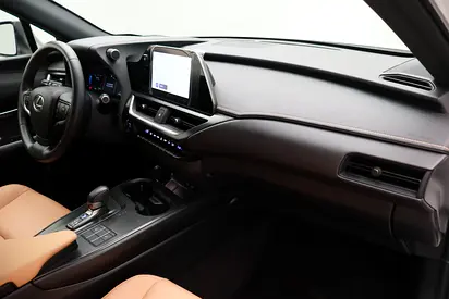صورة 13 لـ 2024 Lexus UX-SERIES
