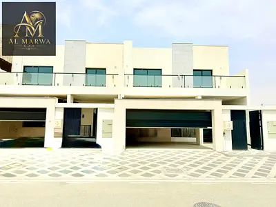 Luxury & Spacious & Bright 5-BR Townhouse Ready To Move