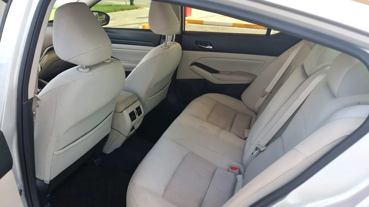 Nissan Altima 2020 — photo 1 of 12