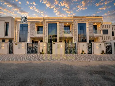 Close to all services_2floors,roof-Negotiable-freehold-prime location