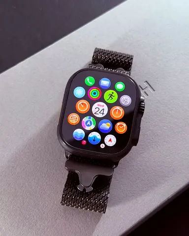 Apple Watch Ultra 2 GPS + Cellular 49mm – Titanium Case with Black Milanese Loop
