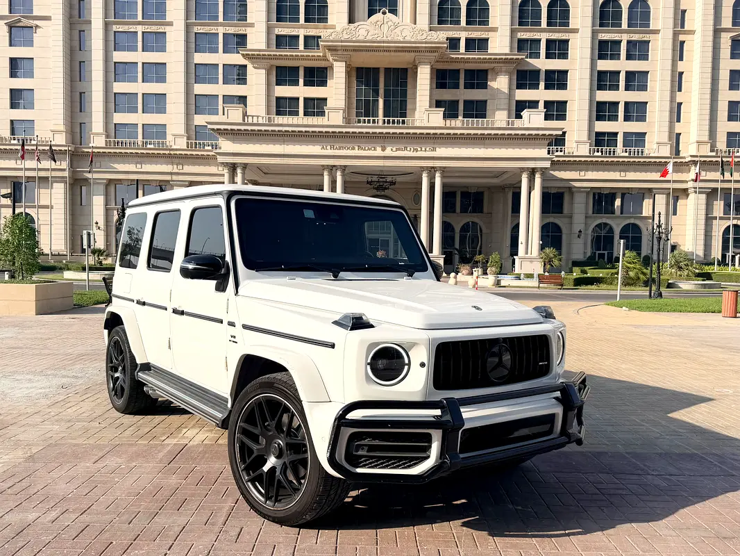 Mercedes-Benz G-Class 2022 — photo 1 of 14