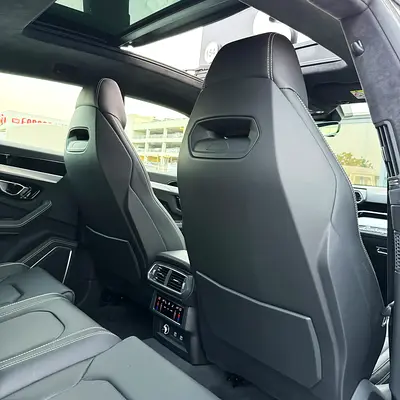 2022 Lamborghini URUS photo 10