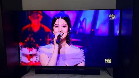 Samsung 65” AU7000 Crystal UHD 4K Smart TV + JBL Sound Bar SB580 (Selling Together)