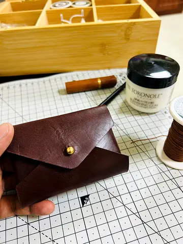 Handmade Stitchless Leather Wallet