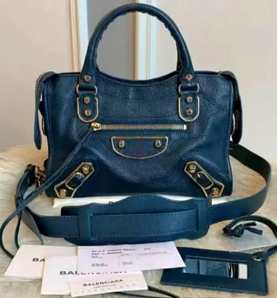 BALENCIAGA City Ckassic bag. Calfskin leather.