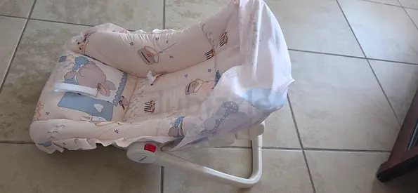 Brand new - BabyHug 5 in 1 Comfortable Baby Rocker and Bouncer with its original box