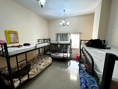 Ladies bed space in a spacious flat with free WiFi, Kitchen, living room in Karama