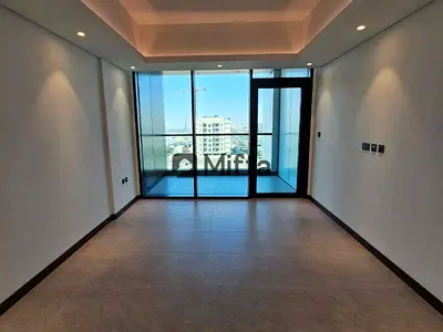 2.5% Commission | Brand New | Closed Kitchen