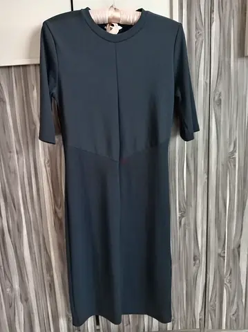 Black, size M, HM, knee-length casual dress with short sleeves, size medium