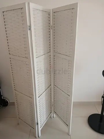White 3-Panel Folding Room Divider / Privacy Screen - Good Condition