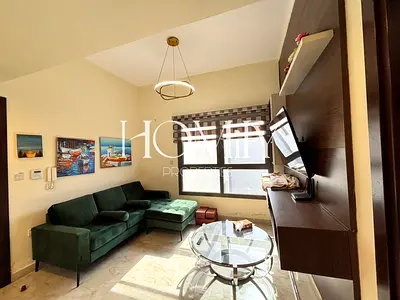 FULLY FURNISHED | CHILLER FREE | VACANT