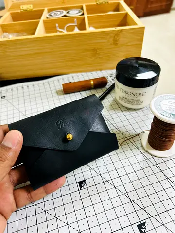 Handmade Stitchless Leather Wallet