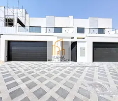 a spacious 5 BHK villa with 6 washroom mind room zone c available just for 155k