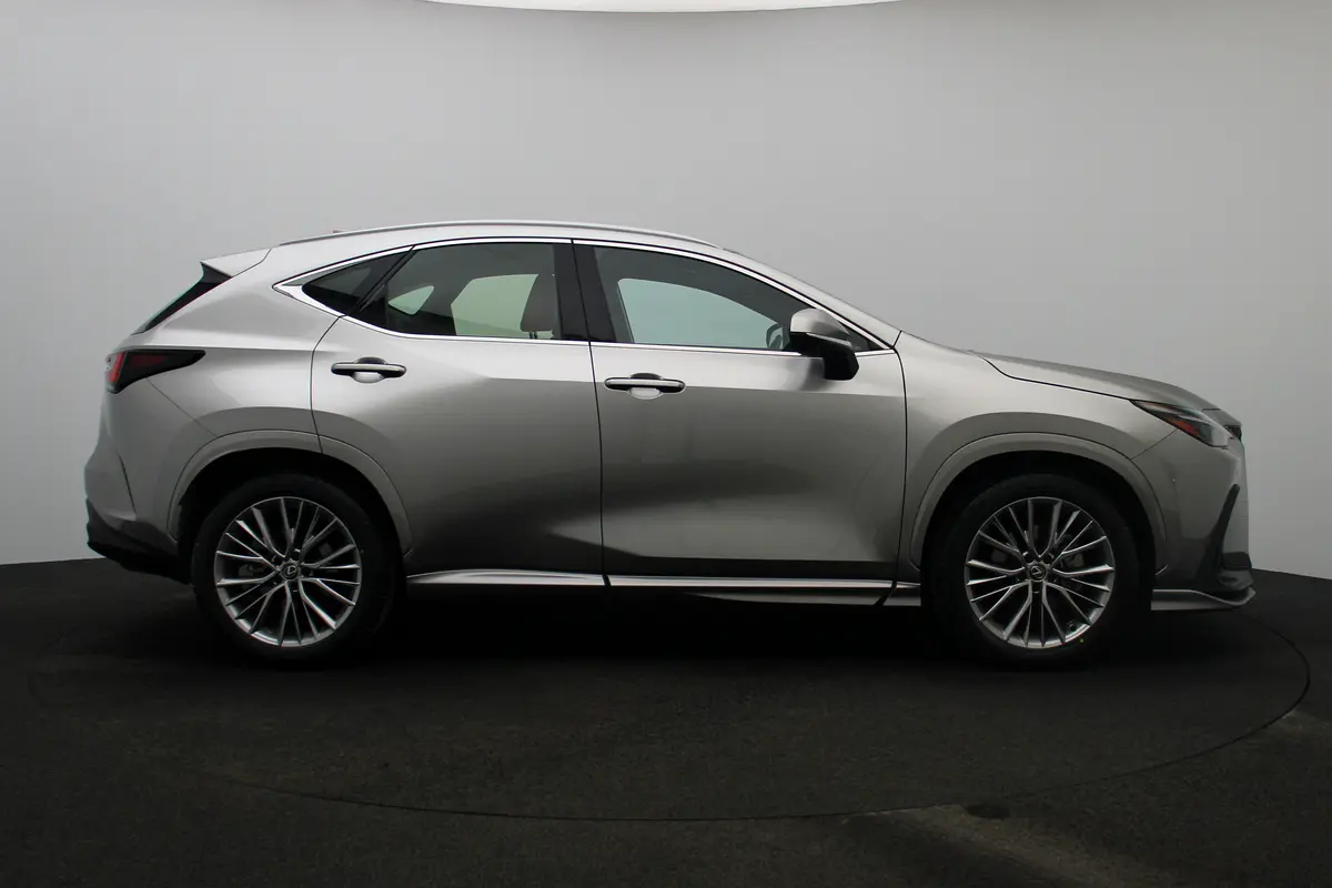 Lexus NX-Series 2024