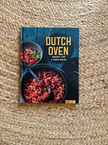 Dutch Oven: The Art of Cooking Czech language