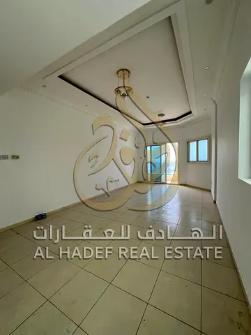 فرصة سكنية مميزة في قلب المجاز 3 بسعر مناسب للعائلات استمتع بالسكن في واحدة من أكثر المناطق حيوية في الشارقة داخل شقة جاهزة للسكن فوراً بموقع مميز ومن