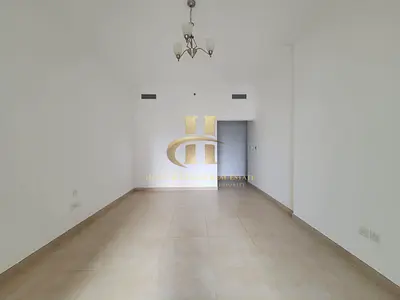 Spacious 2 BHK | Near to Bus stop | On Mid floor