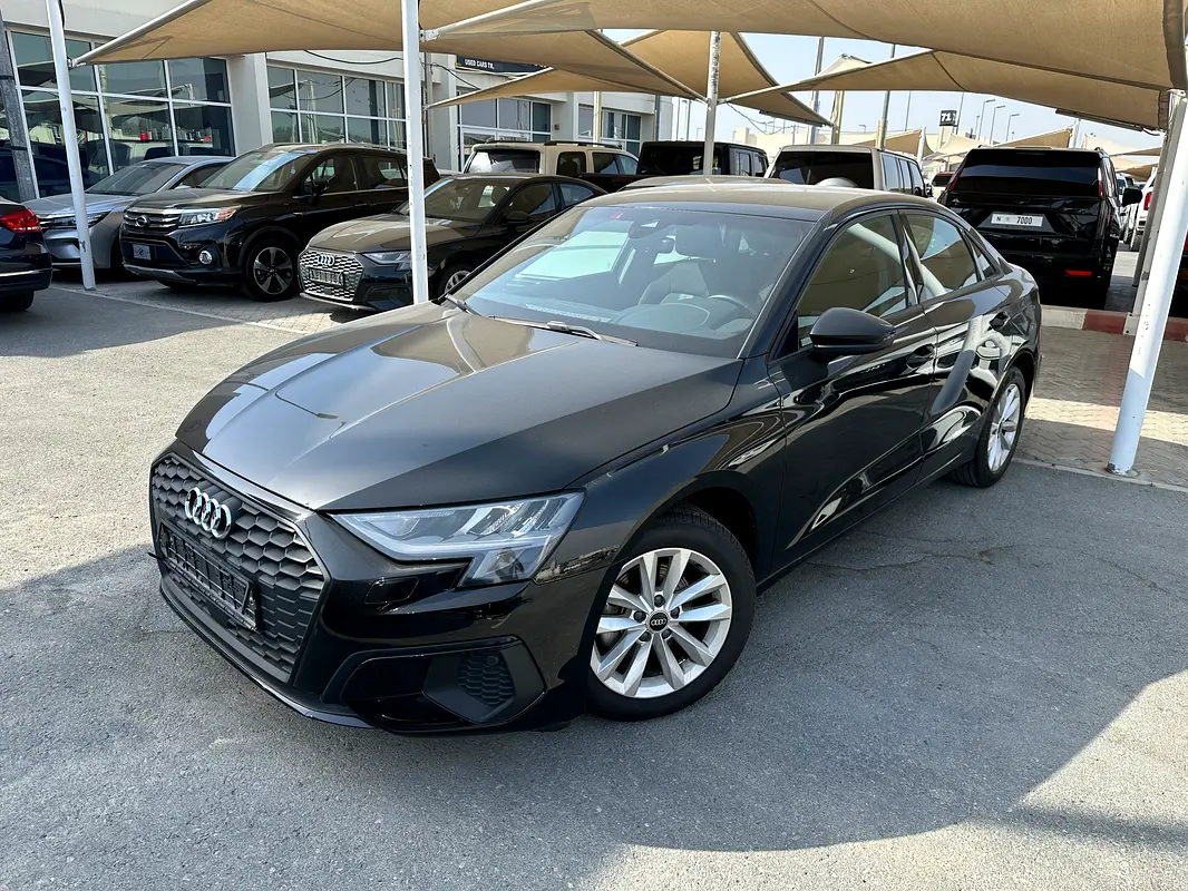 Audi A3 2023 — photo 1 of 13