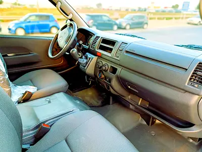 2026 Toyota HIACE 照片 14