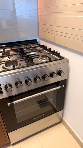 Stainless Steel 5-Burner Gas Range with Oven - Good Condition Model: Westpoint