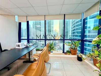 UNFURNISHED | FITTED WITH CABINS | NEAR TO METRO