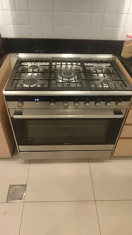 Samsung 90cm Gas Cooker with Electric Oven - Good Condition