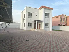 5 bedroom villa in Nad Al Hamar direct from the owner for rent