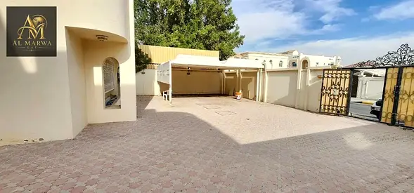 Spacious & Bright 5-Bedroom prime Location Ready To Move Villa