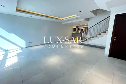 4BR | Next to the Mall and Park | Great Community
