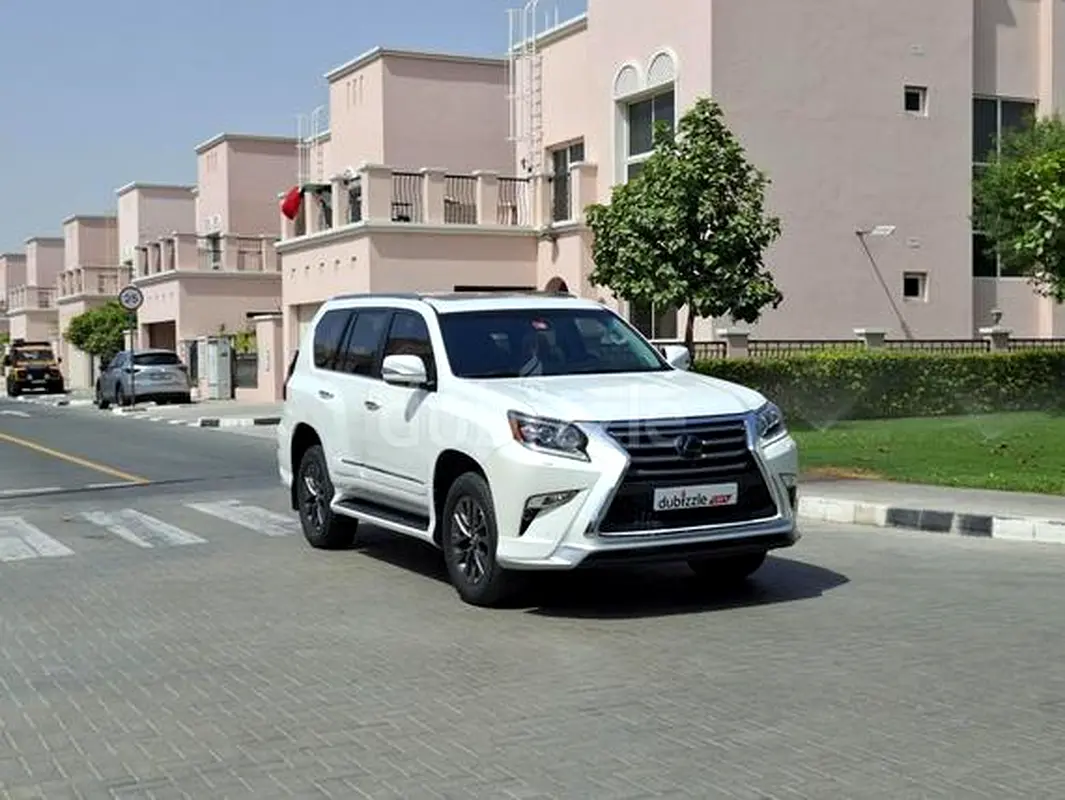 Lexus GX-Series 2018 — photo 1 of 13
