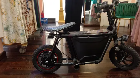 Used Small Electric Mini Bike / Scooter - Compact Urban Commuter