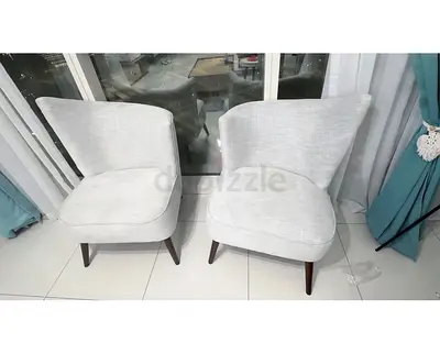 Accent chairs