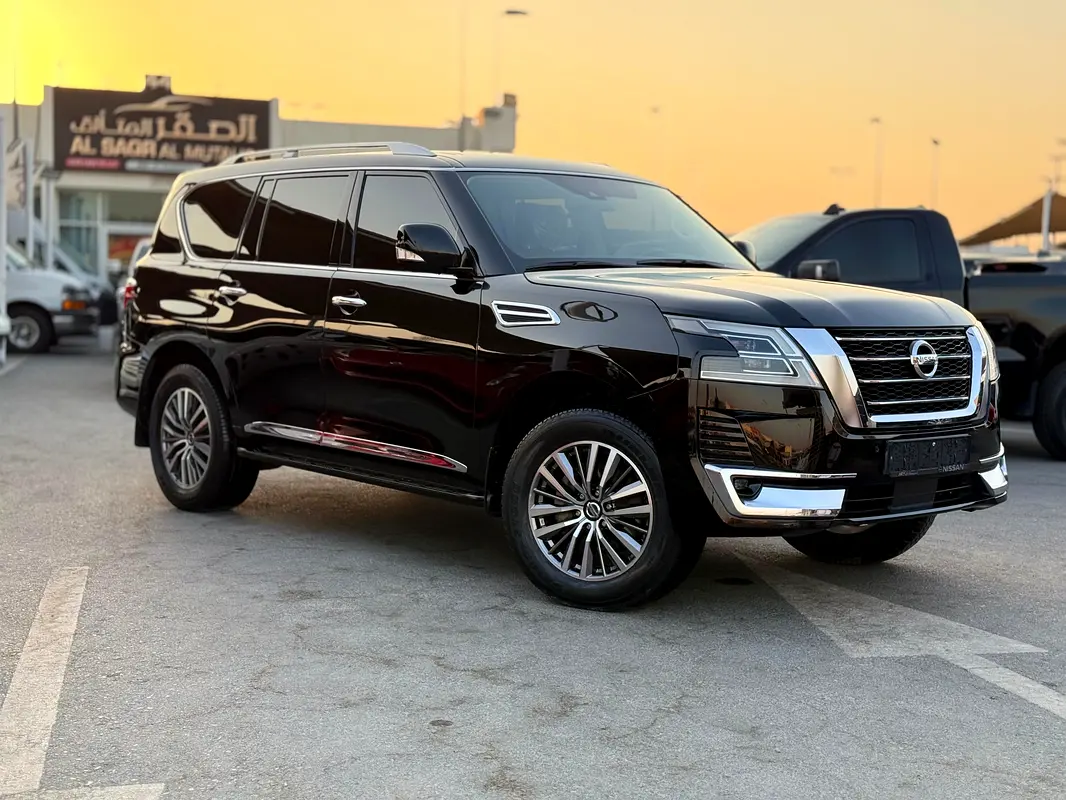 Nissan Patrol 2021 — photo 1 of 15