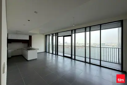 Sea view | Chiller free | Ready to move