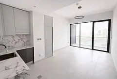 SPACIOUS UNIT | HUGE LAYOUT | PRIME LOCATION