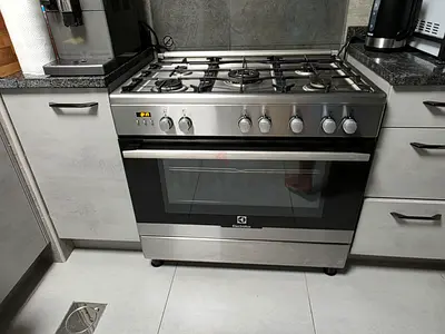 Electrolux 90cm Cooker Stove Gas Hob  Electric Oven
