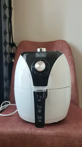 Black  Decker Air Fryer - 2L (Good Condition)