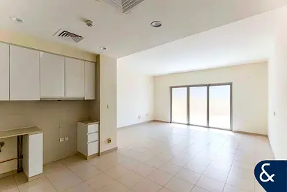 Vacant | Larger garden | Golf Course Living