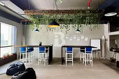 Plug  Play Office | Near Metro