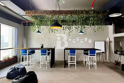 Plug &amp; Play Office | Near Metro