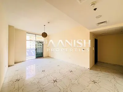 SPACIOUS READY TO MOVE IN 2 BEDROOM APARTMENT I PRIME LOCATION
